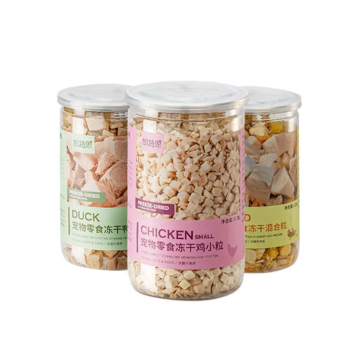 Pet snacks canned freeze-dried chicken, duck, beef, three texts cod quail eggs, yellow eggs, cats and dogs freeze-dried.